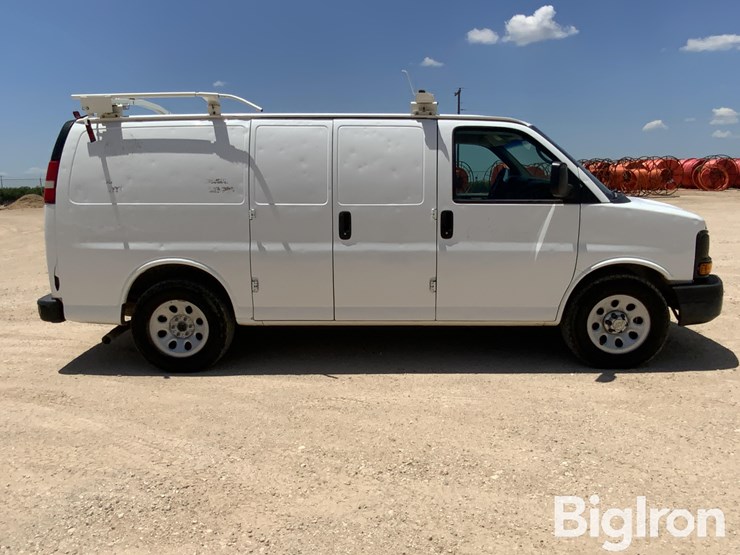 2014-chevrolet-express-1500-image-4