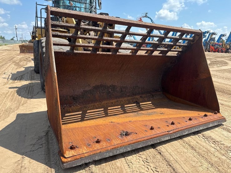 caterpillar-962m-image-18