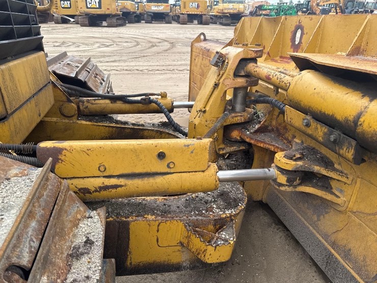 2007-caterpillar-d6n-lgp-image-22
