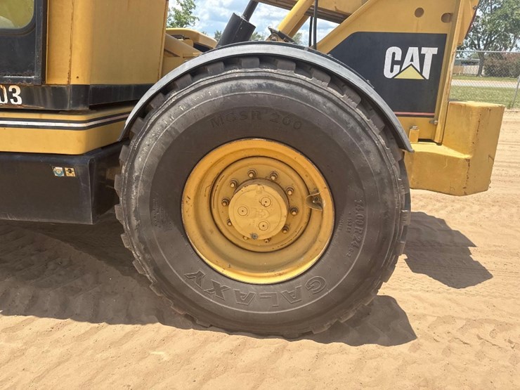 1998-caterpillar-th103-image-9