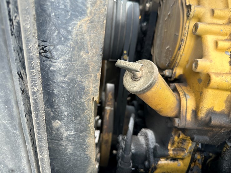 2003-peterbilt-379-image-60