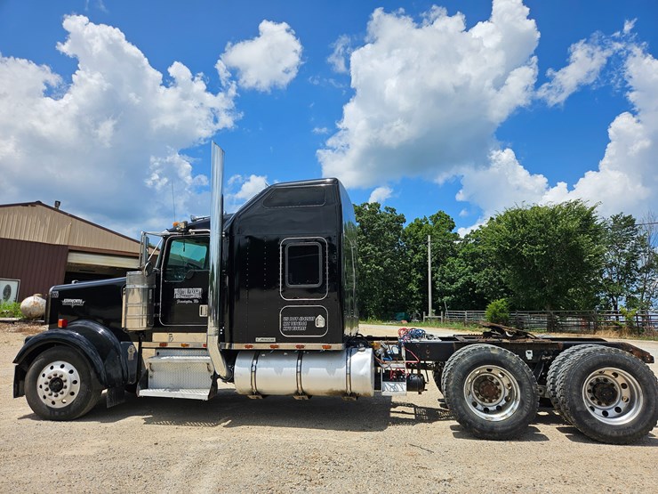 2000-kenworth-w900-image-9