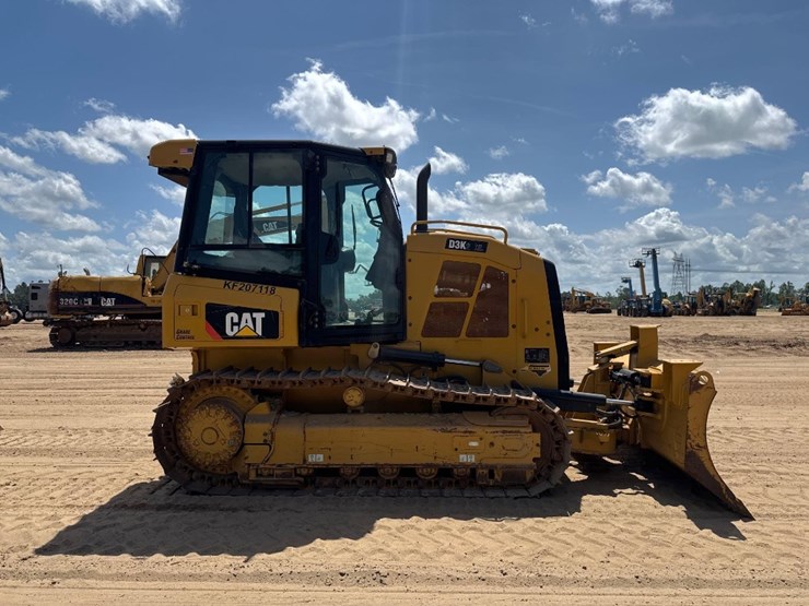 2019-caterpillar-d3k2-xl-image-5