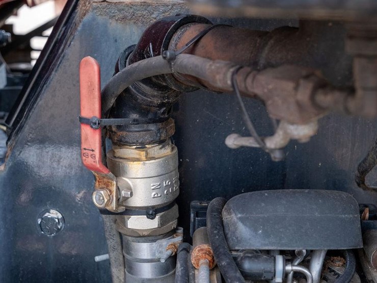 2018-kenworth-t880-image-40