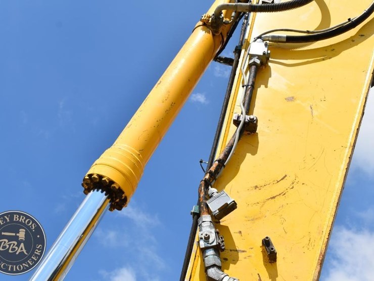 2014-komatsu-pc360-lc-10-image-77