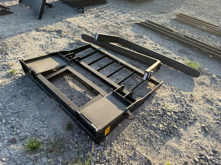 #2072-•-unused-58"-skid-steer-forks-inv#:-25095-image-1
