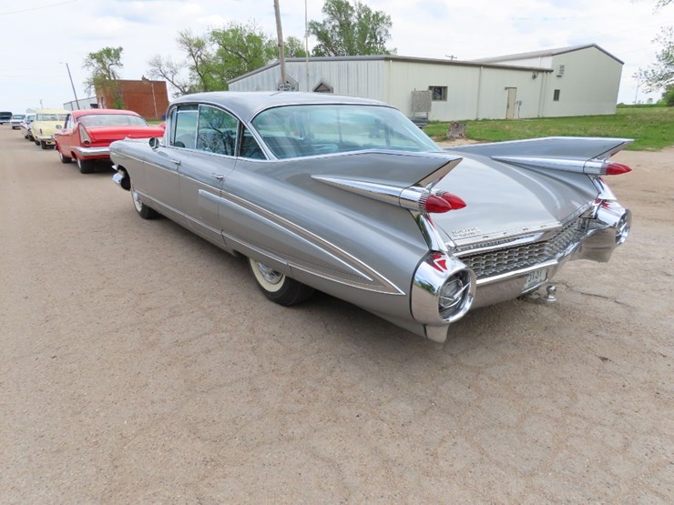 1959-cadillac-fleetwood-4dr-ht-image-9