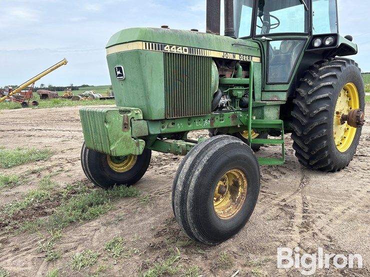 1982-john-deere-4440-image-17