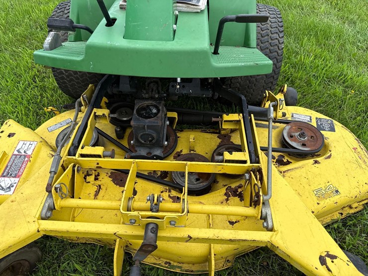john-deere-f725-image-8