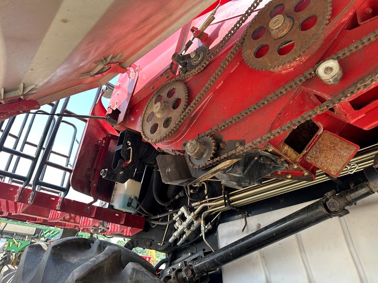2012-case-ih-7230-image-56