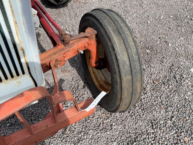 ford-tractor-image-4