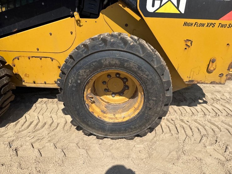 2019-caterpillar-272d2-image-9