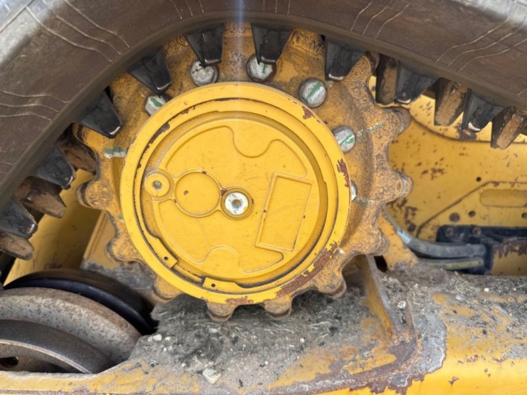 2020-caterpillar-259d3-image-14