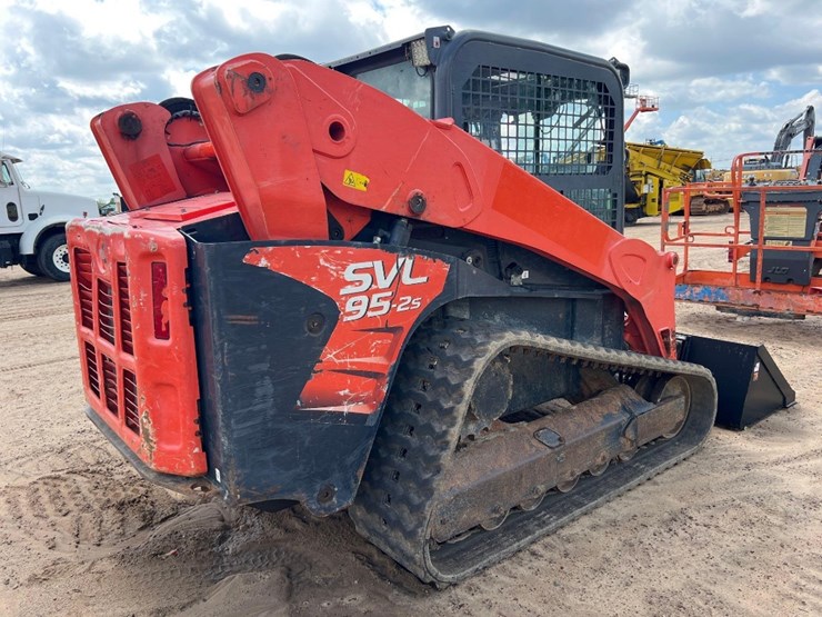 2018-kubota-svl95-2s-image-4