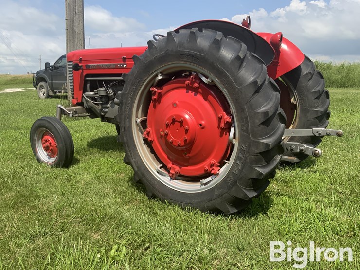 1958-massey-ferguson-65-image-7