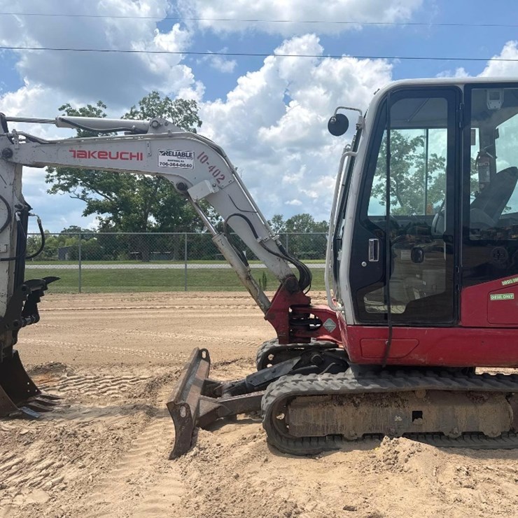 2018 TAKEUCHI TB240