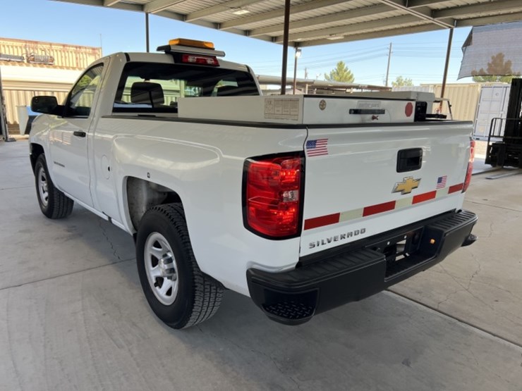 2017-chevrolet-silverado-1500-image-5