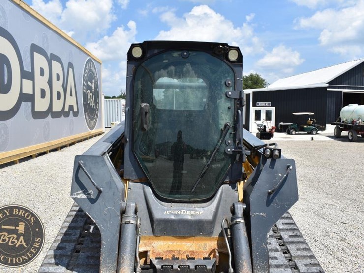 2012-deere-333d-image-6