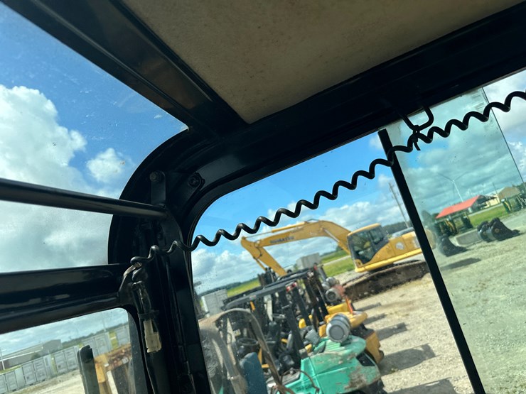 2015-caterpillar-306e-image-63
