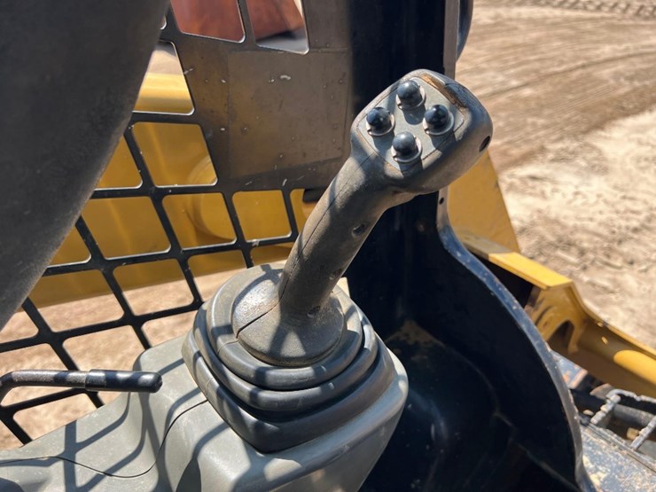 caterpillar-259d-image-28