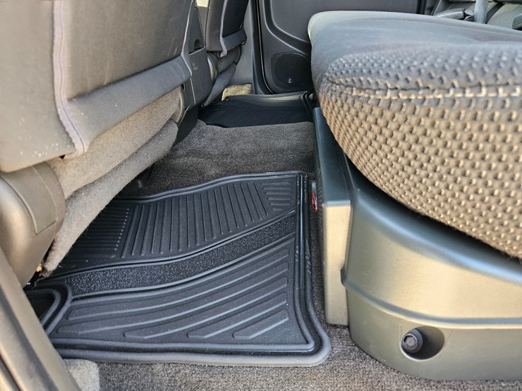 2016-nissan-frontier-image-48