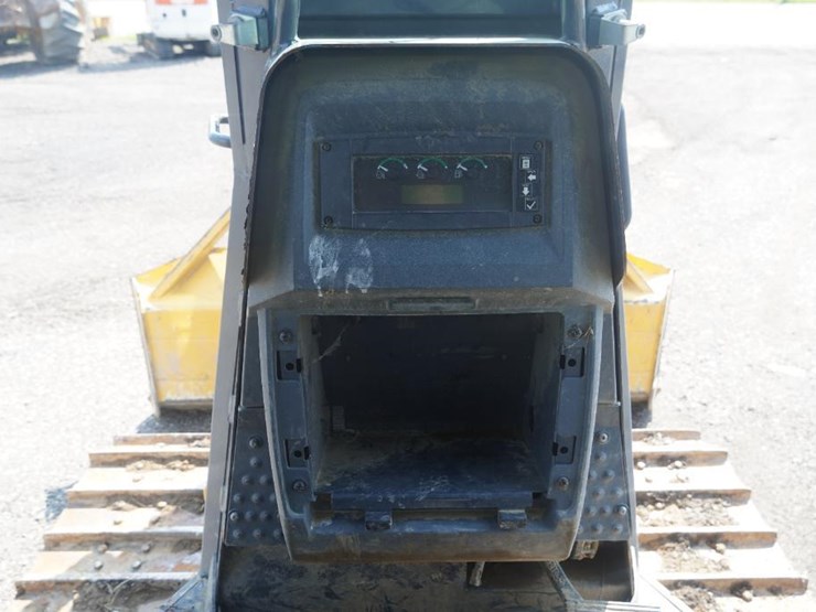 2017-deere-550k-image-22