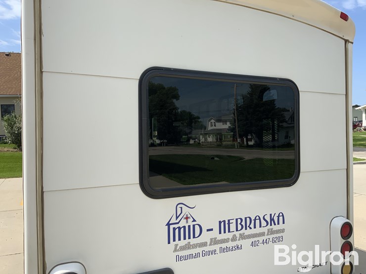 2006-ford-e450-image-13
