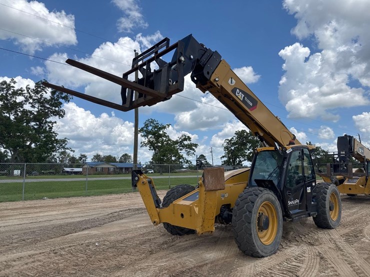 2020-caterpillar-tl1255d-image-2