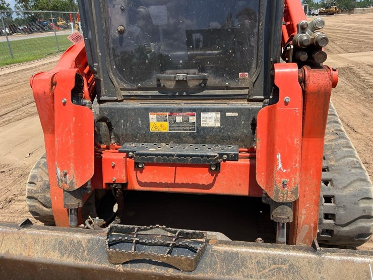 kubota-svl97-2-image-19