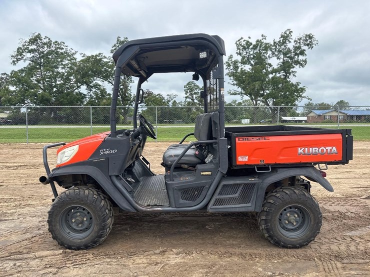 kubota-rtv-x900-image-1