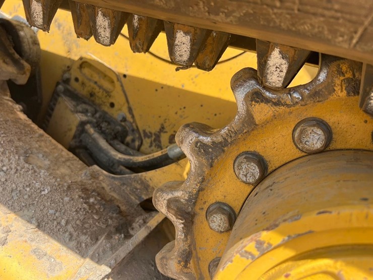 2021-caterpillar-259d3-image-24