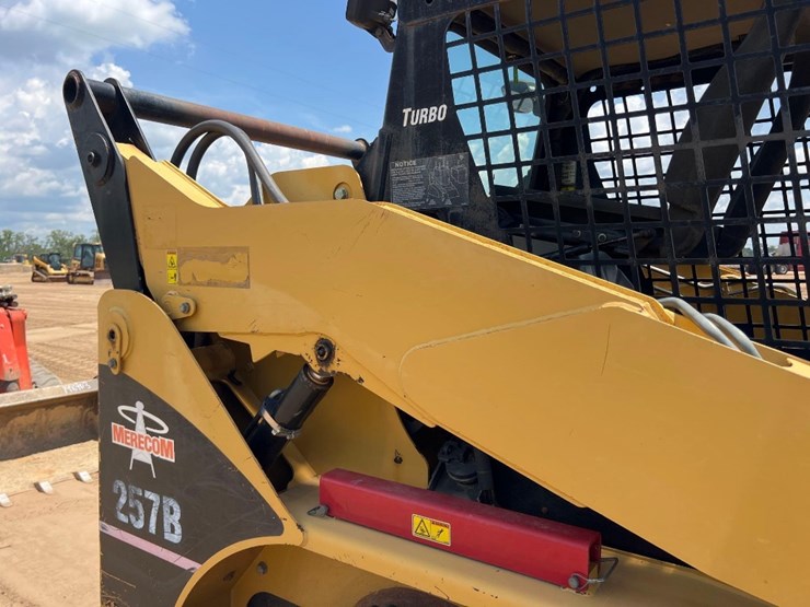 caterpillar-257b-image-22