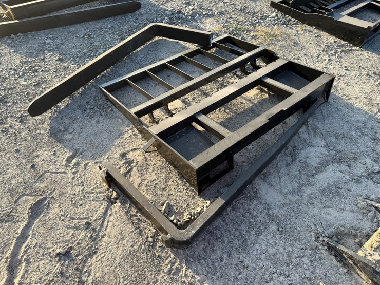 #2070-•-unused-58"-skid-steer-forks-inv#:-25094-image-2