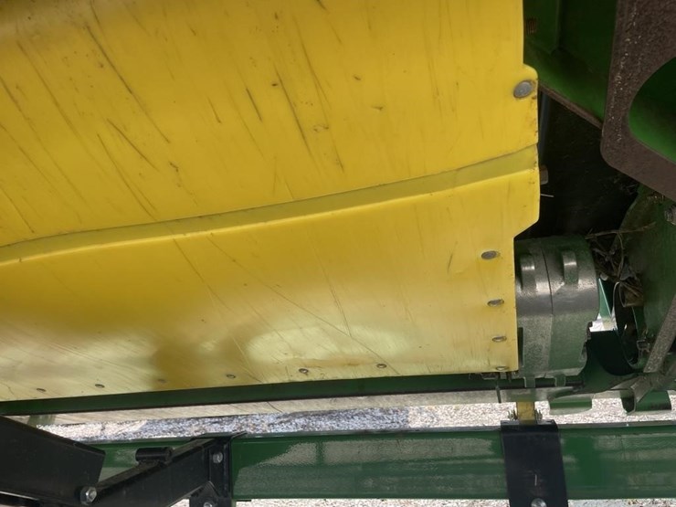 2013-john-deere-635fd-image-37