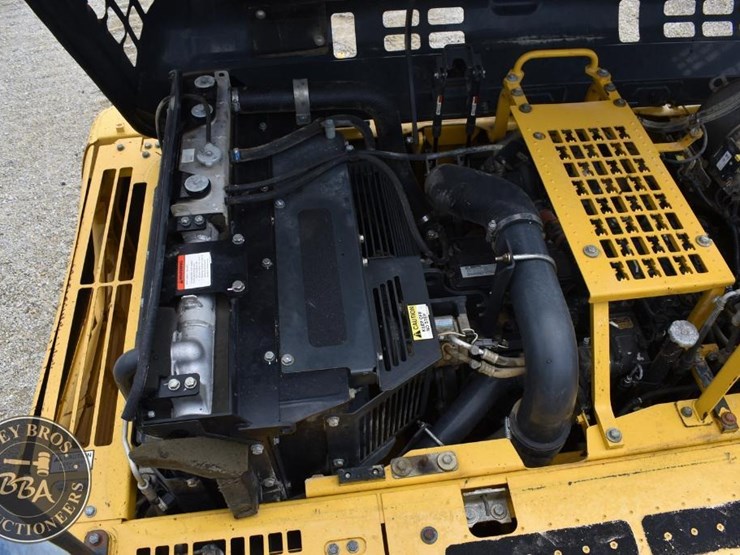 2015-komatsu-pc360-lc-11-image-63