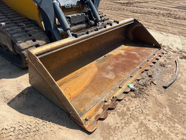 2023-deere-333g-image-17