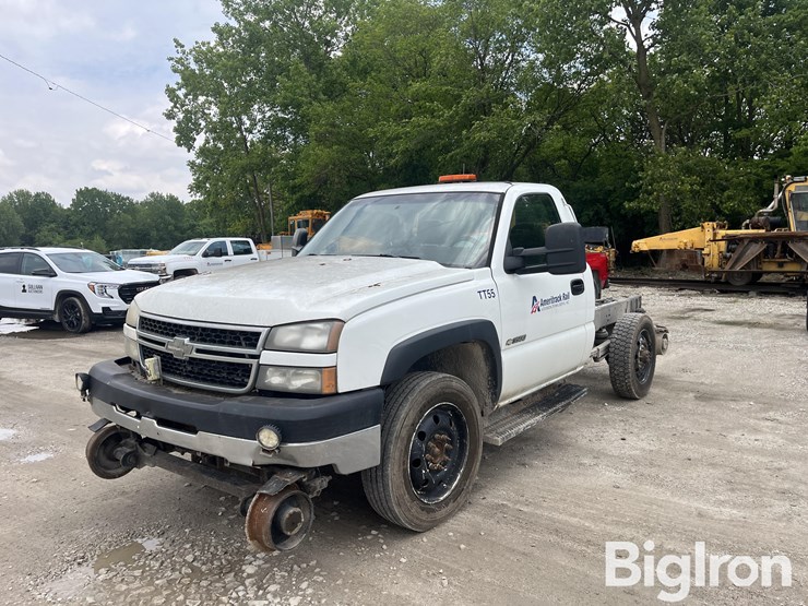 2006-chevrolet-silverado-3500-image-1