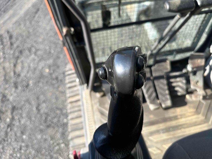 2019-volvo-ec350-excavator-image-48