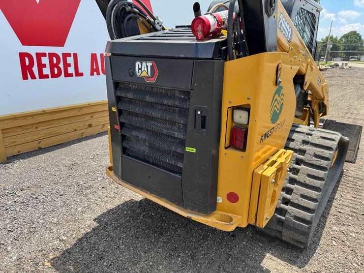2022-caterpillar-299d3-image-18
