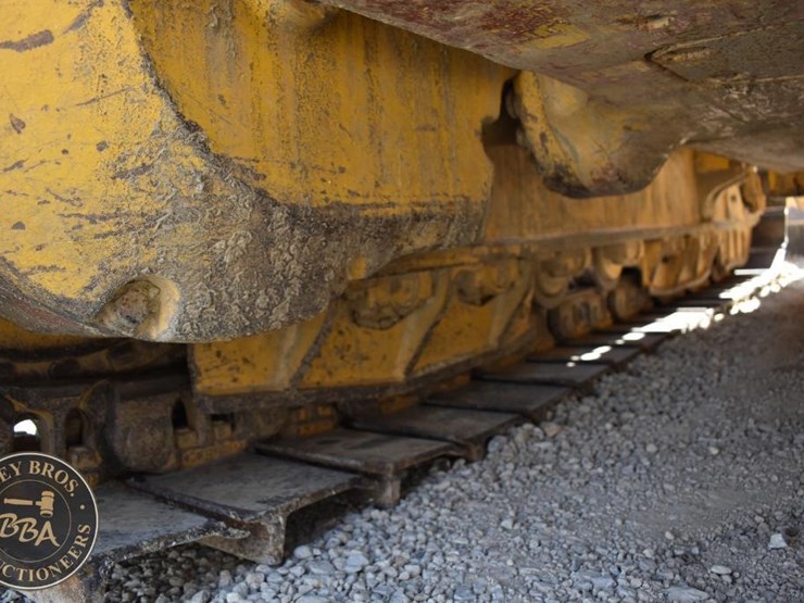 2014-komatsu-d51exi-22-image-56