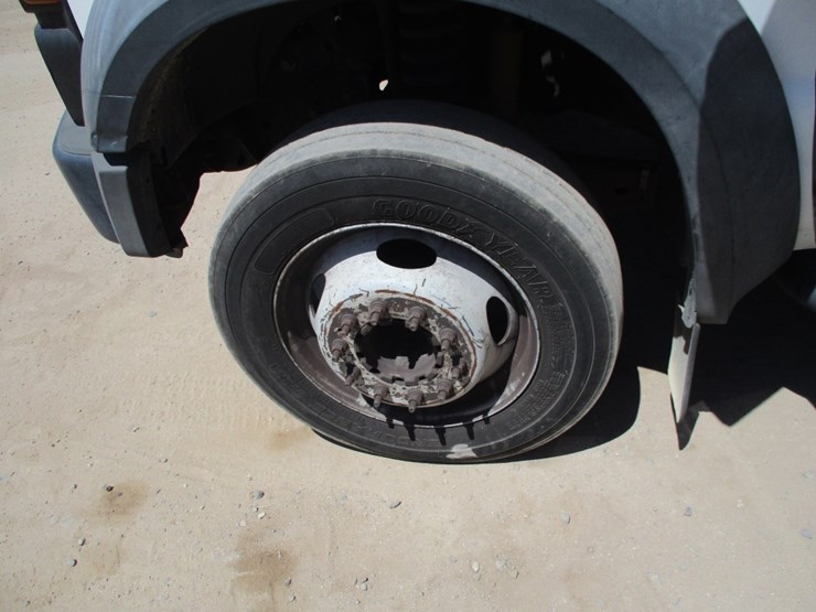 2008-ford-f450-image-17