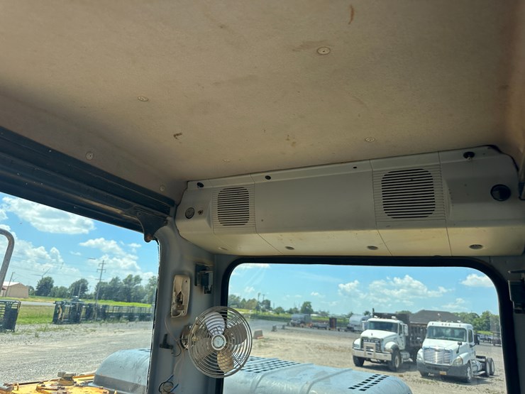komatsu-pc200-image-84