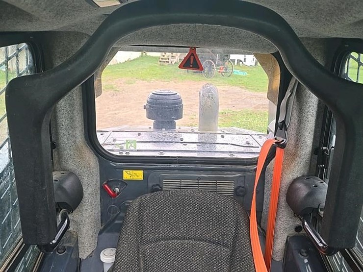 2018-deere-333g-image-56