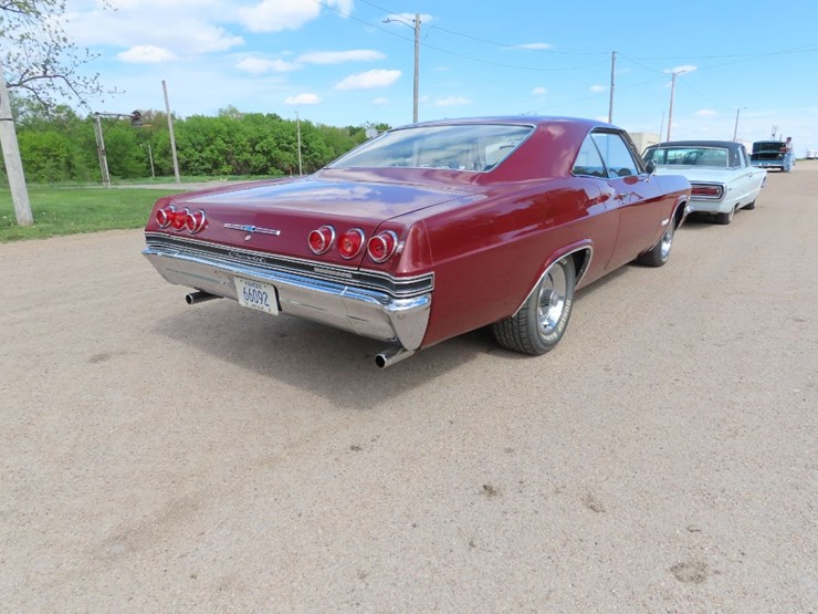 1965-chevrolet-impala-ss-image-6