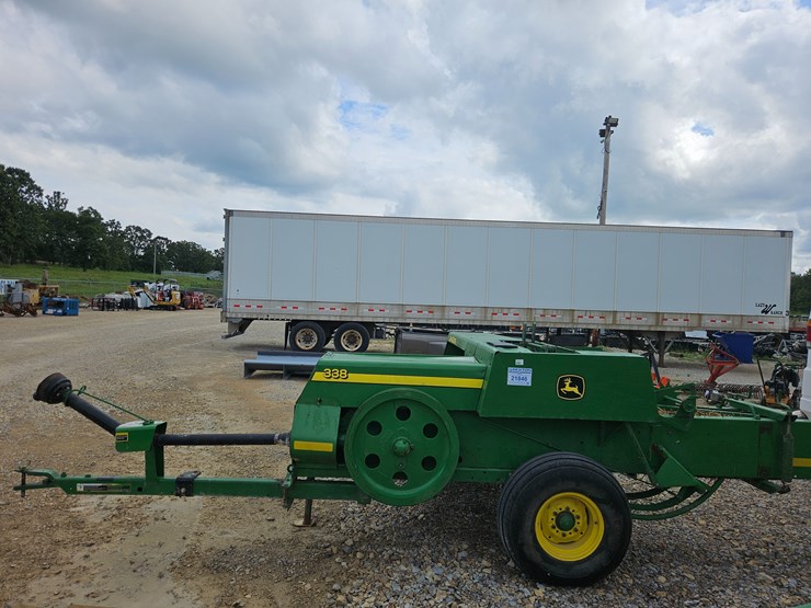 john-deere-338-image-3