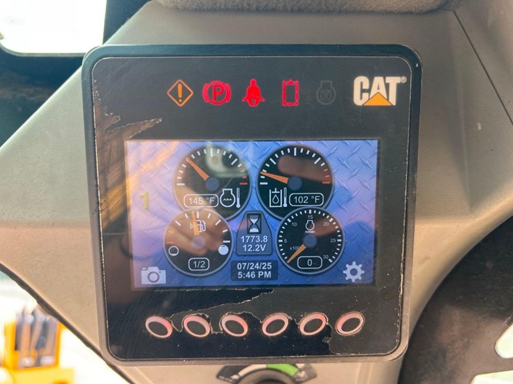 caterpillar-249d-image-35