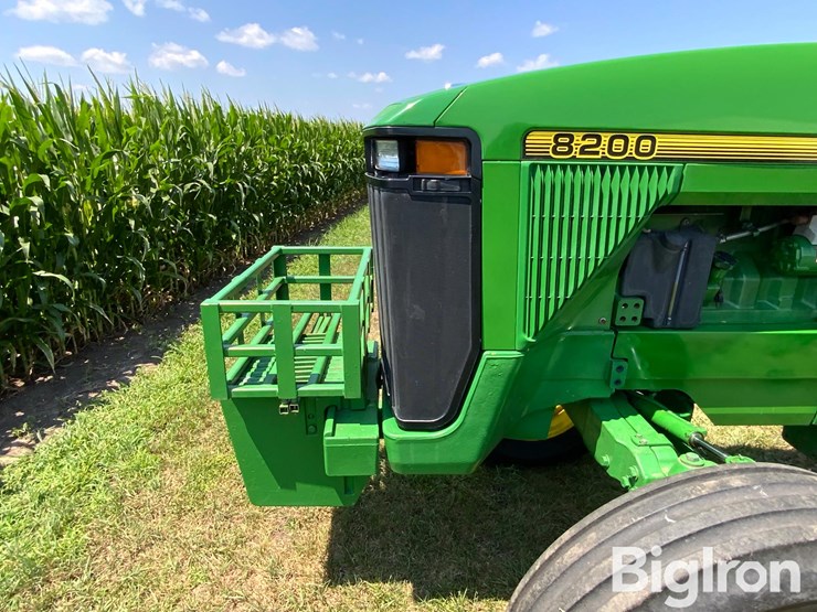 1996-john-deere-8200-image-16