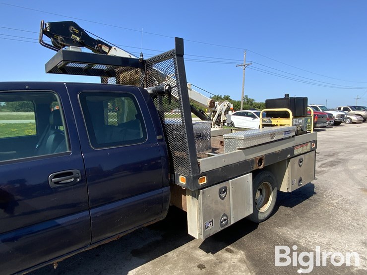 2005-chevrolet-silverado-3500-image-15