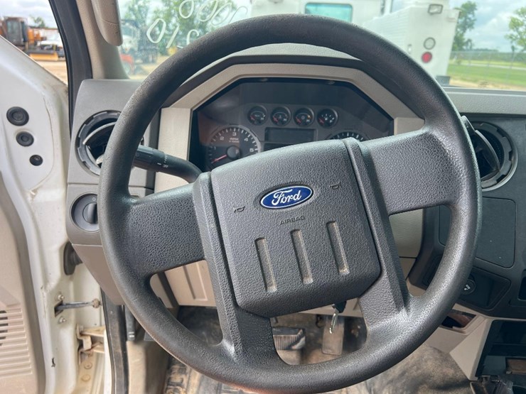 2008-ford-f250-xl-image-23