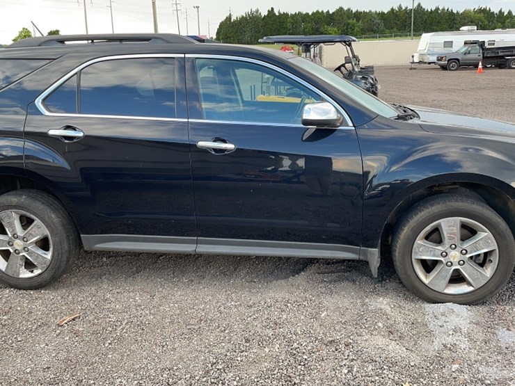 2015-chevrolet-equinox-lt-image-4